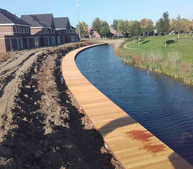 Houten Steiger - Slootweg - Beuningen