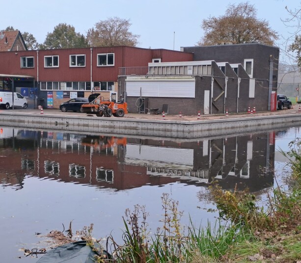 Betonnen damwand 's Graveland